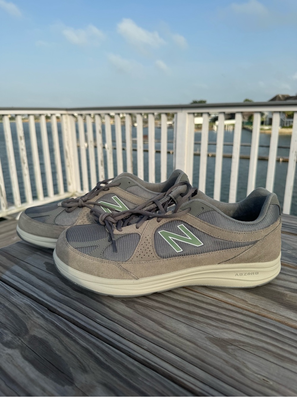 New Balance 877V1 Men's size 15 NWT